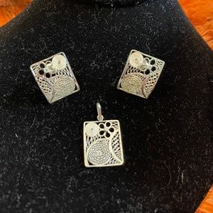 FILIGREE DESIGNED SILVER HANDMADE EARRINGS WITH MATCHING PENDANT